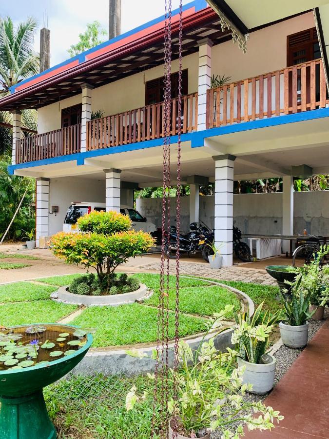 Pearl Gardens Midigama Hotel Luaran gambar